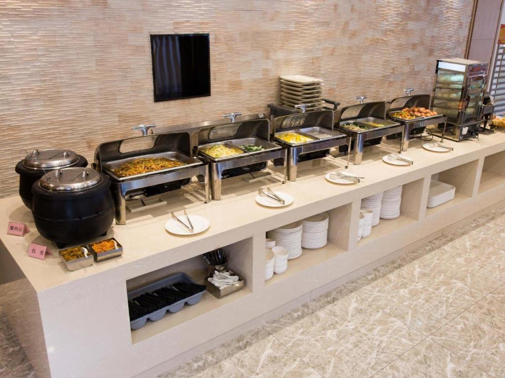 Ibis Dongguan Dongcheng Hotel Buitenkant foto