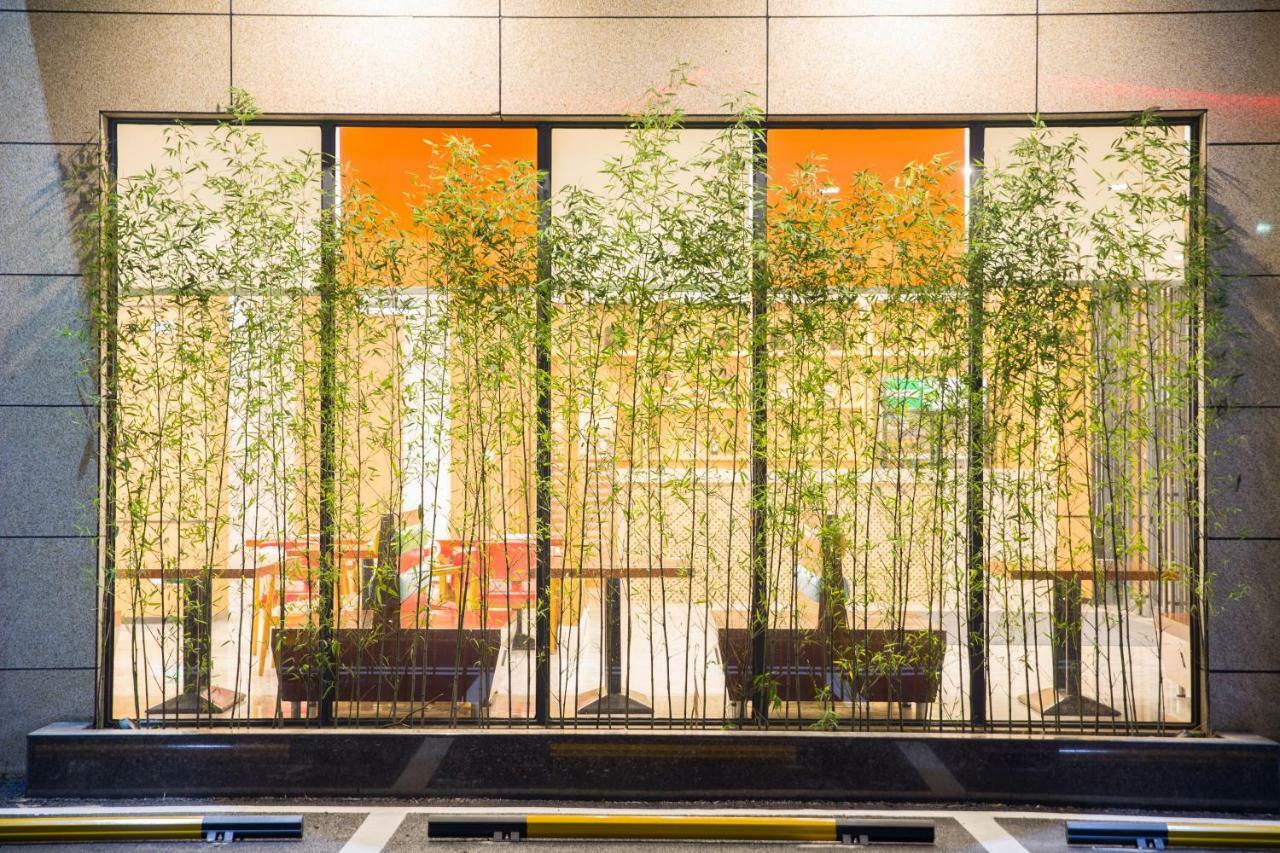 Ibis Dongguan Dongcheng Hotel Buitenkant foto
