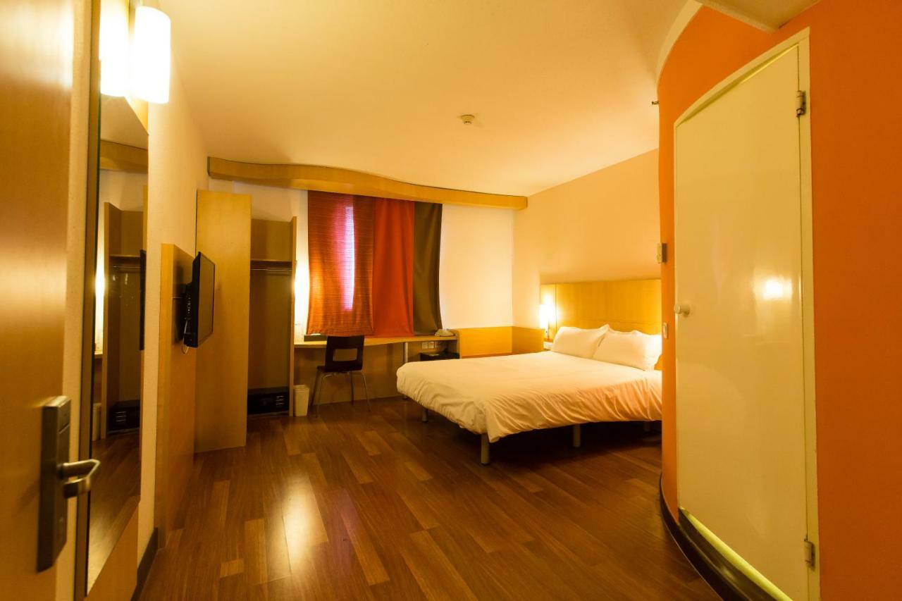 Ibis Dongguan Dongcheng Hotel Buitenkant foto